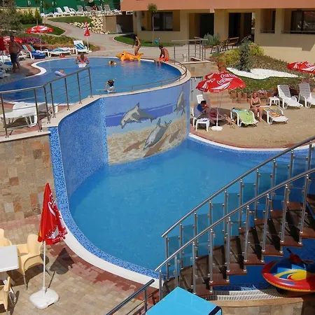 Panorama Beach 5B Апартамент *